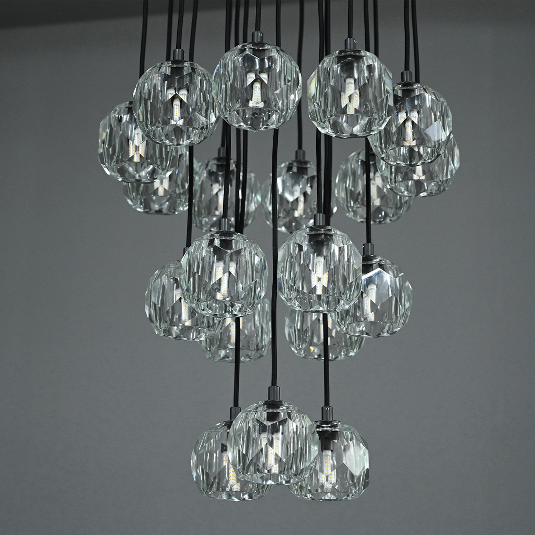 Boule De Crystal Ball Cluster Chandelier 19"